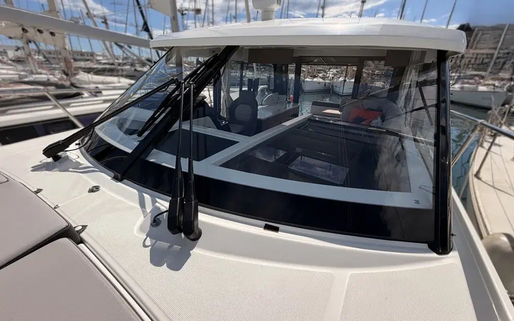 slider 12 Jeanneau Merry Fisher 1095