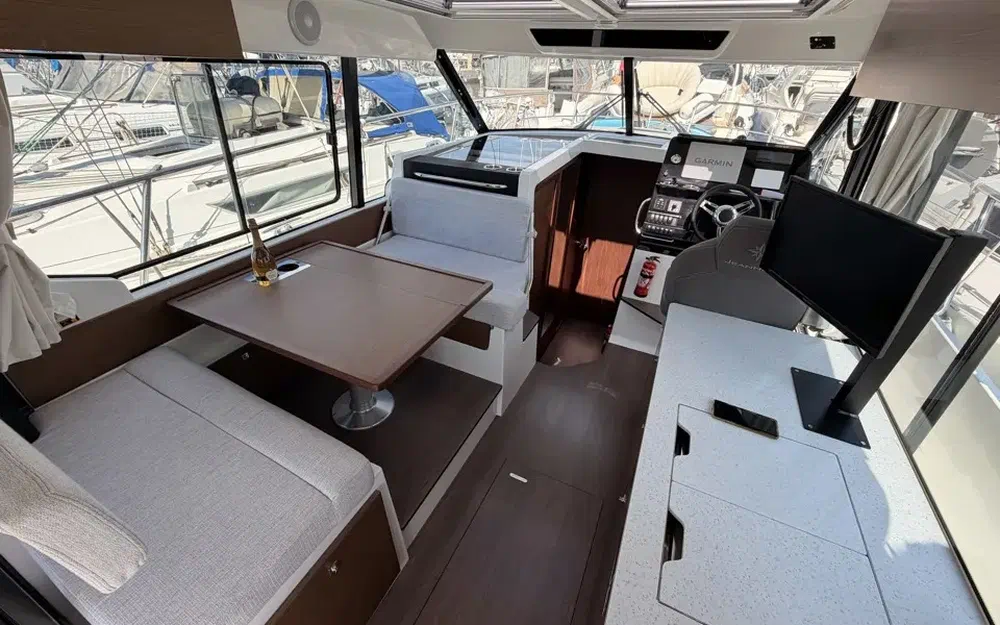 slider 23 Jeanneau Merry Fisher 1095