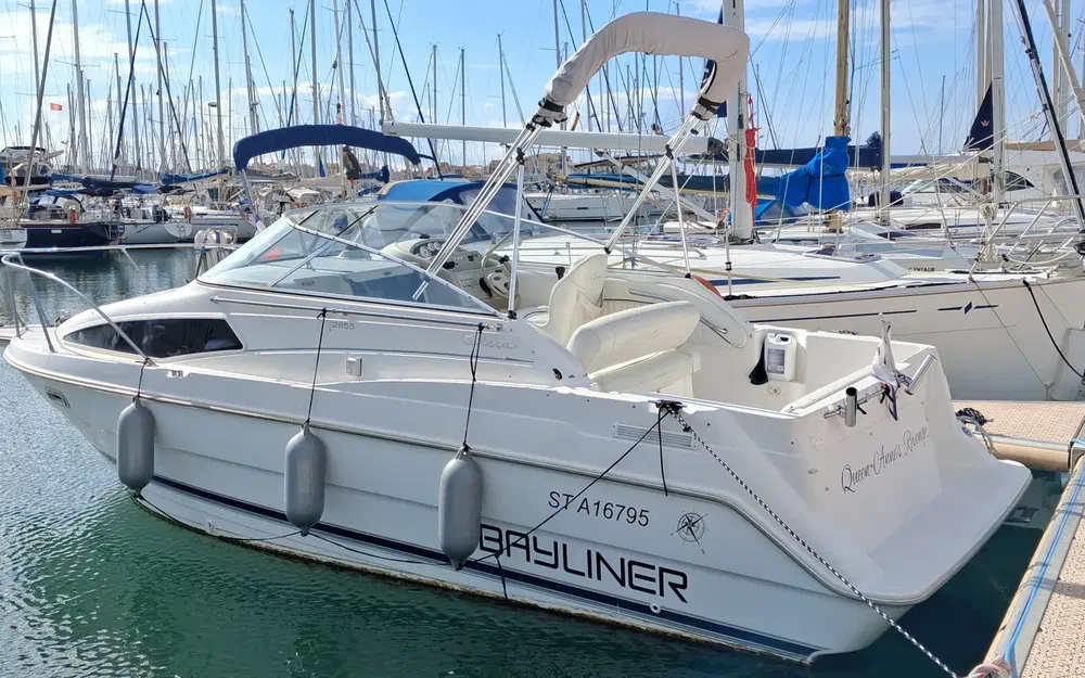 slider 0 Bayliner 2655 Cierra