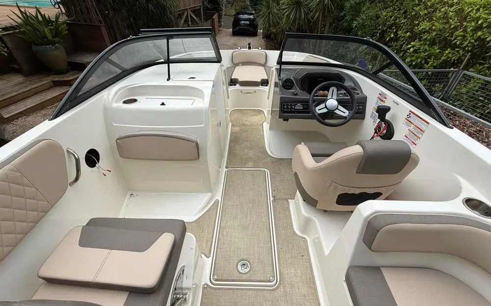 slider 13 Bayliner VR6 OB