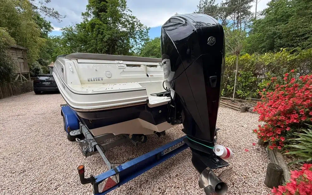 slider 3 Bayliner VR6 OB