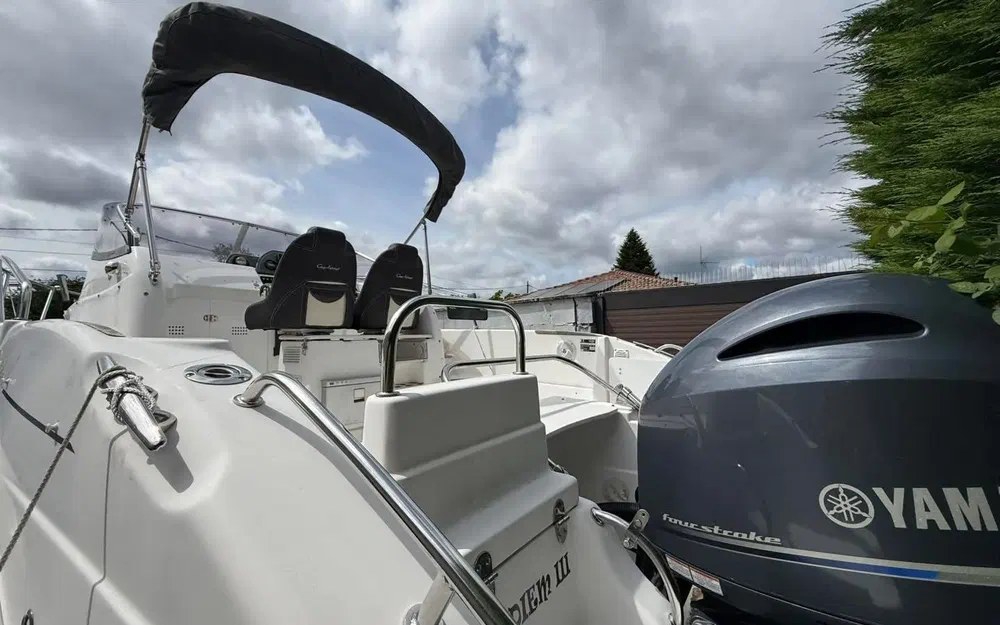 slider 1 B2 Marine 752