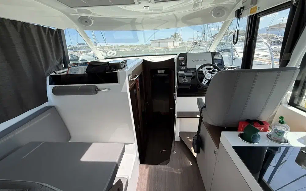 slider 25 Beneteau Antares 11 OB