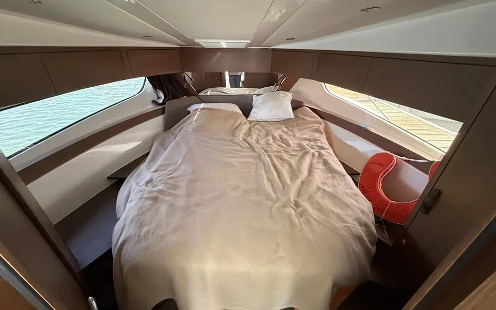 slider 32 Beneteau Antares 11 OB