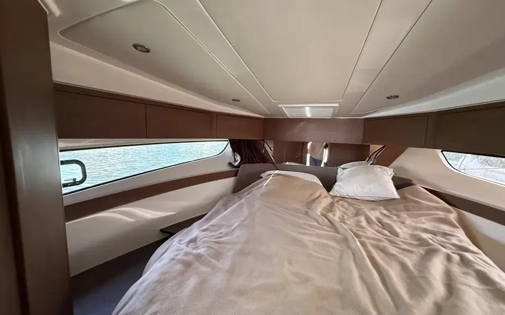 slider 33 Beneteau Antares 11 OB