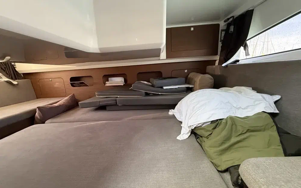 slider 35 Beneteau Antares 11 OB