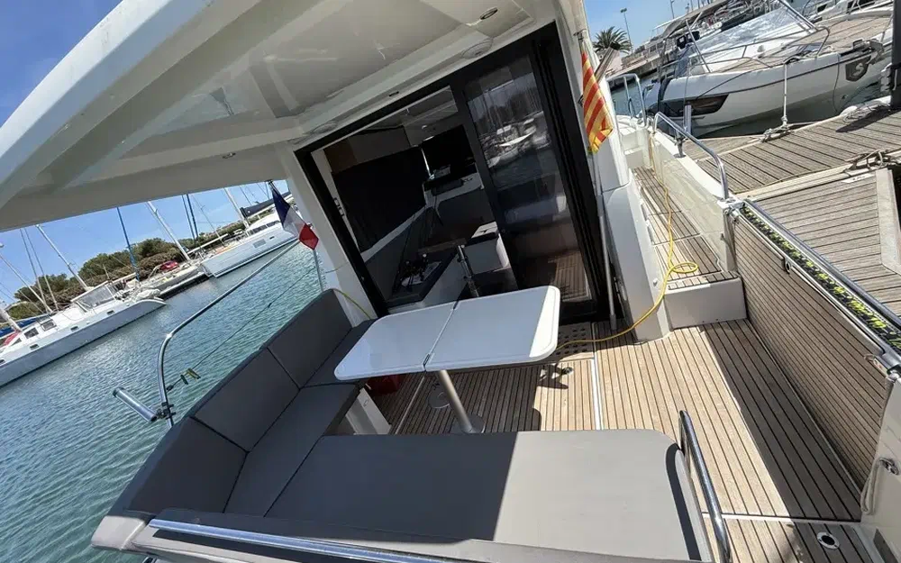 slider 5 Beneteau Antares 11 OB