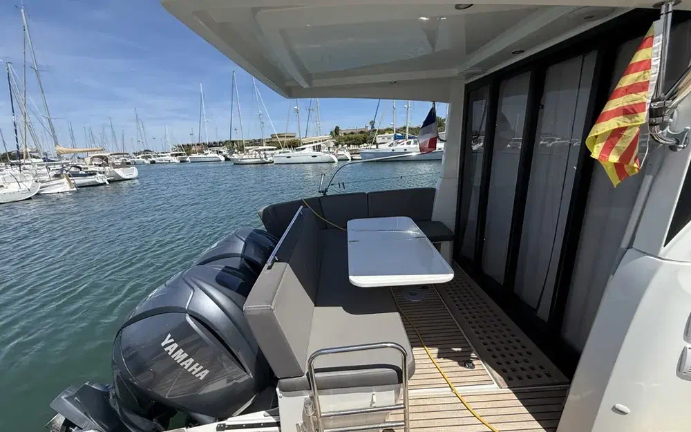 slider 6 Beneteau Antares 11 OB