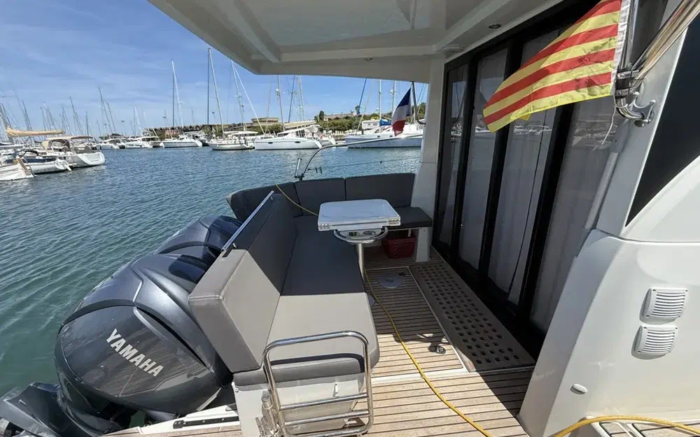 slider 7 Beneteau Antares 11 OB