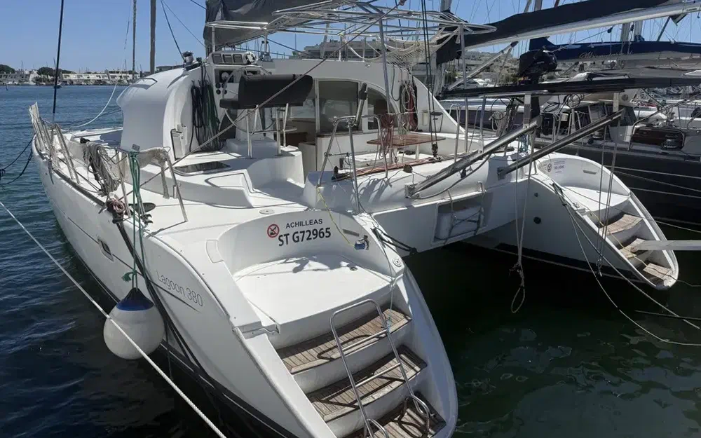 slider 0 Lagoon 380