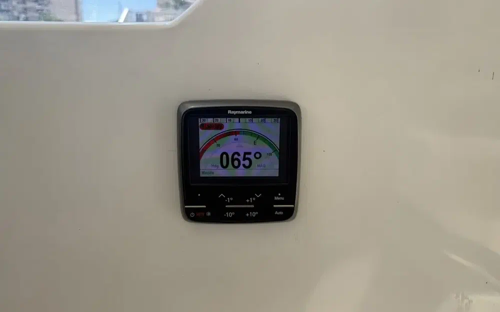 slider 13 Quicksilver 555 Open