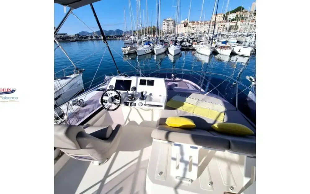 slider 20 Prestige Yachts 420 Fly