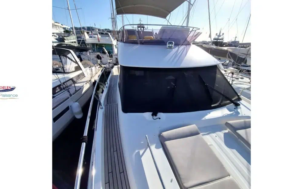 slider 25 Prestige Yachts 420 Fly