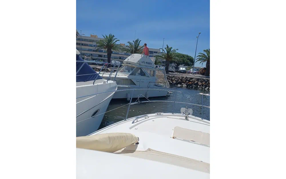 slider 7 Chris Craft 31 Commander