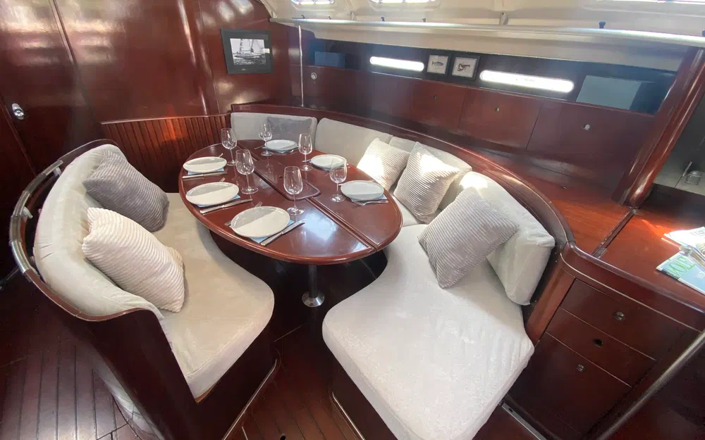 slider 16 Beneteau First 53.5