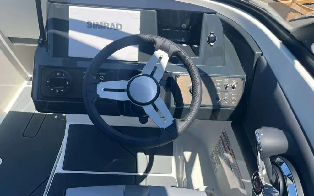 slider 5 Bayliner V20