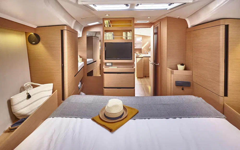 slider 9 Jeanneau Sun Odyssey 490