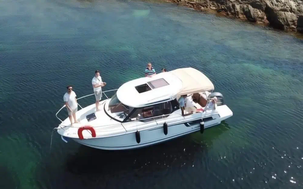 slider 0 Jeanneau Merry Fisher 795
