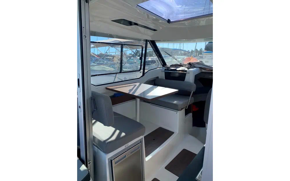 slider 5 Jeanneau Merry Fisher 795