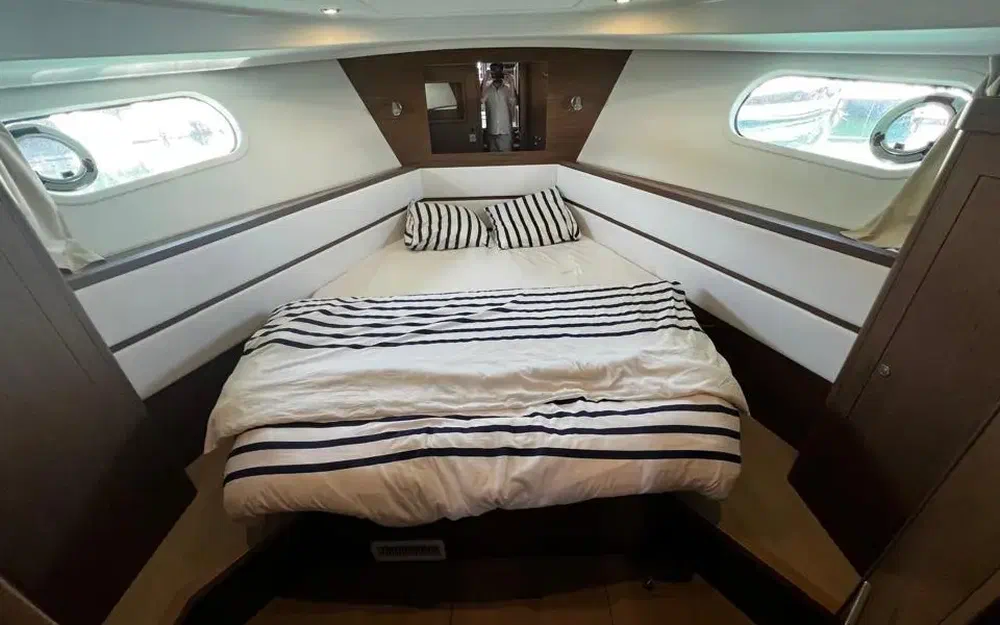 slider 11 Beneteau Swift Trawler 44