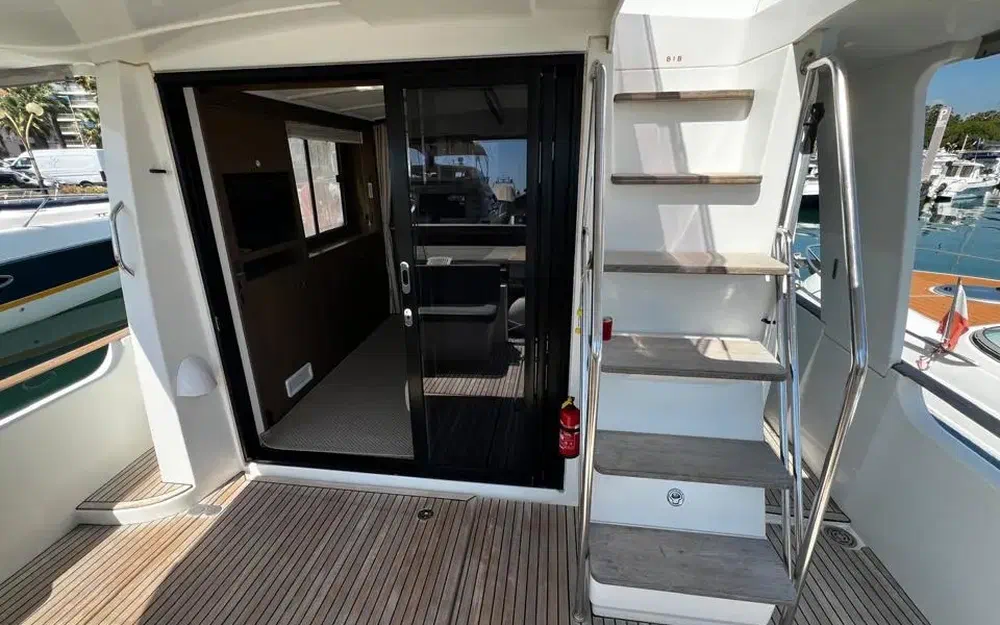 slider 4 Beneteau Swift Trawler 44