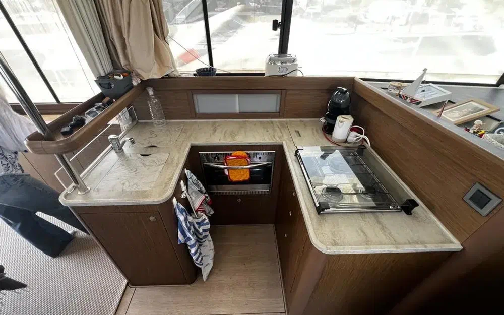 slider 6 Beneteau Swift Trawler 44