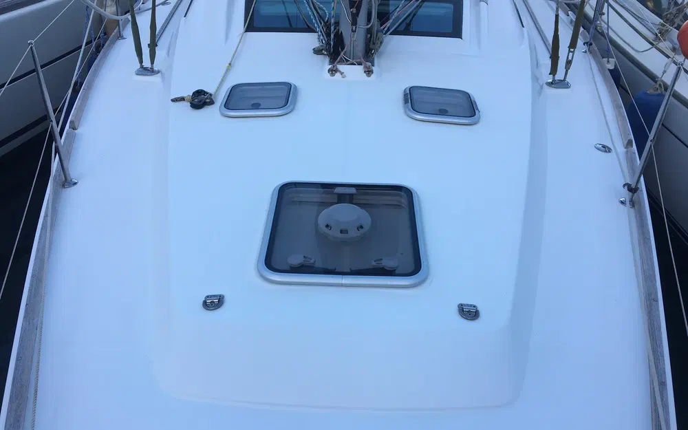 slider 9 Beneteau Oceanis 40