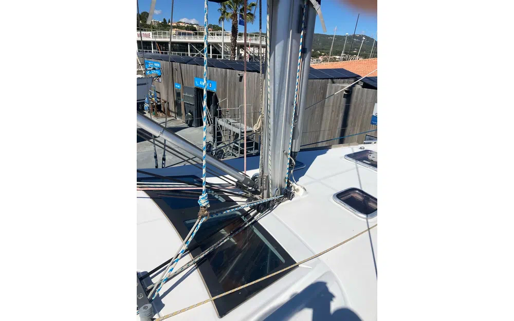 slider 12 Beneteau Oceanis 40