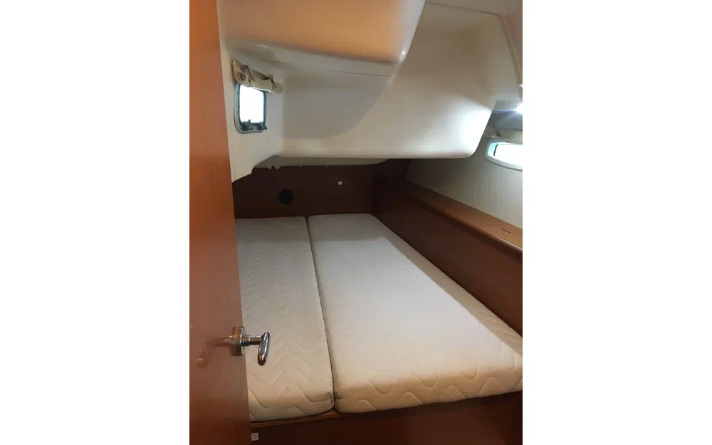 slider 42 Beneteau Oceanis 40
