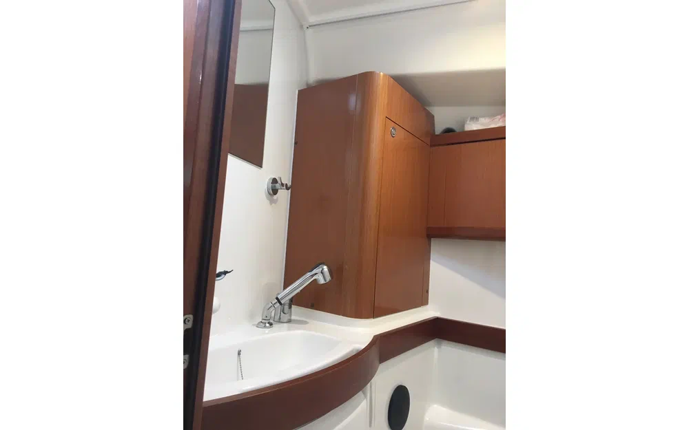 slider 43 Beneteau Oceanis 40