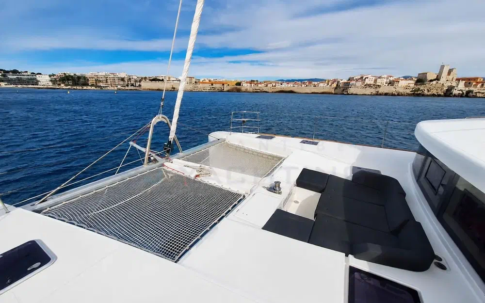 slider 11 Lagoon 52 F
