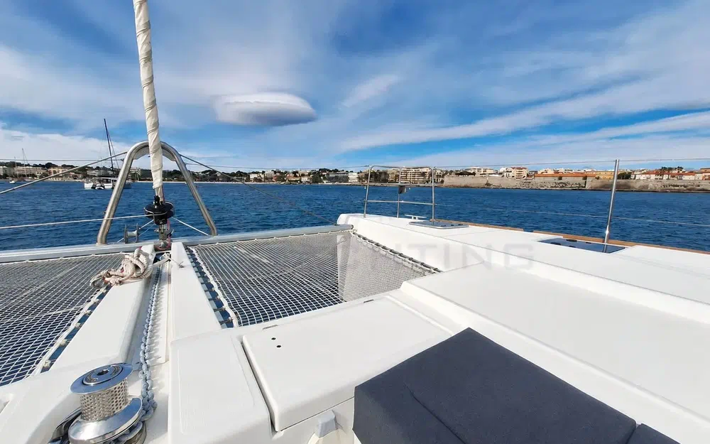 slider 13 Lagoon 52 F