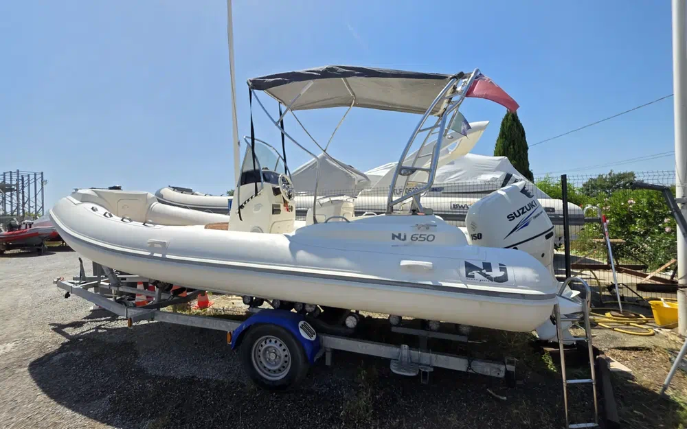 slider 18 Nuova Jolly NJ 650 XL