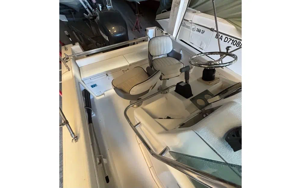 slider 9 Kelt White Shark 225