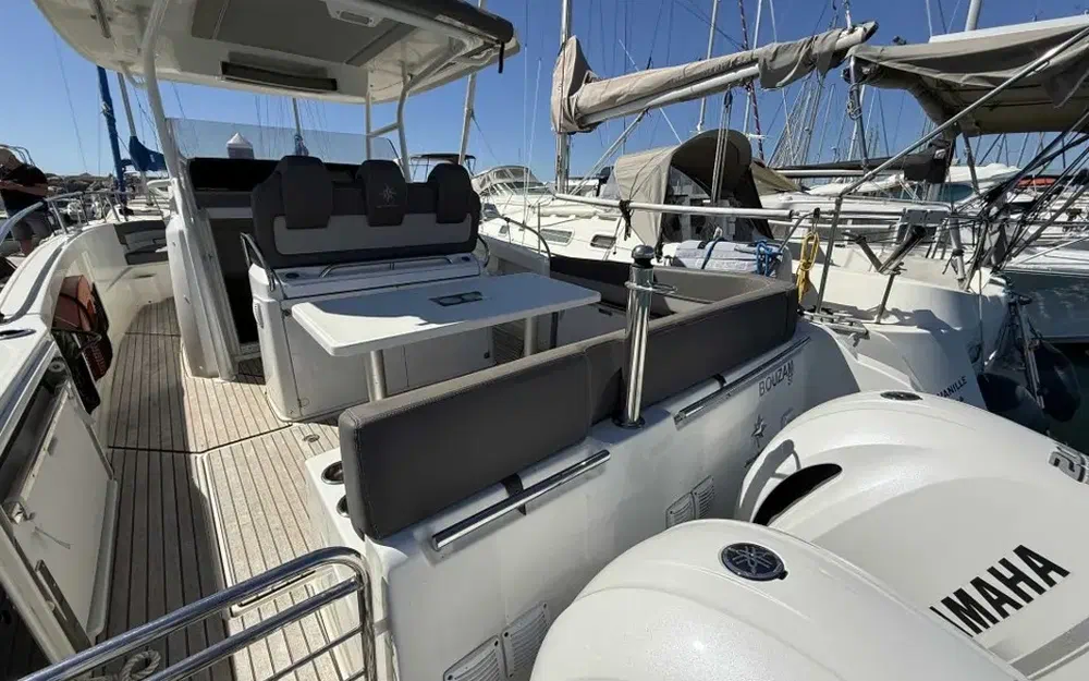 slider 11 Jeanneau Cap Camarat 9.0 CC