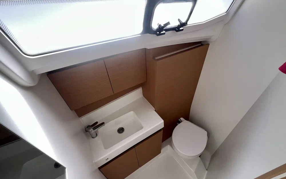 slider 22 Jeanneau Sun Odyssey 380