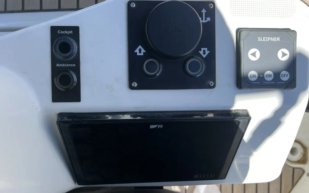 slider 5 Jeanneau Sun Odyssey 380