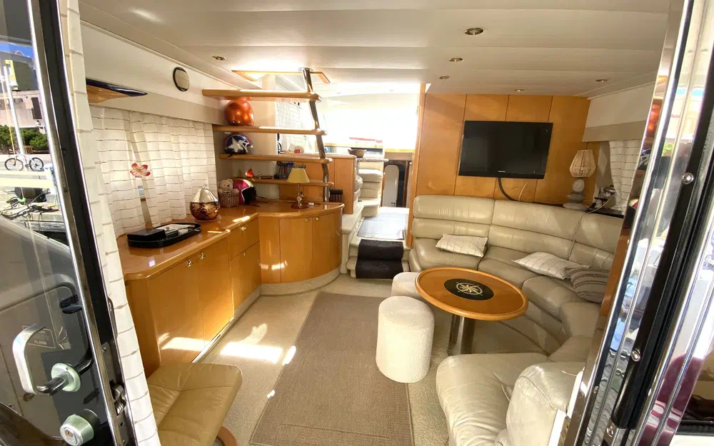 slider 1 Fairline Squadron 56