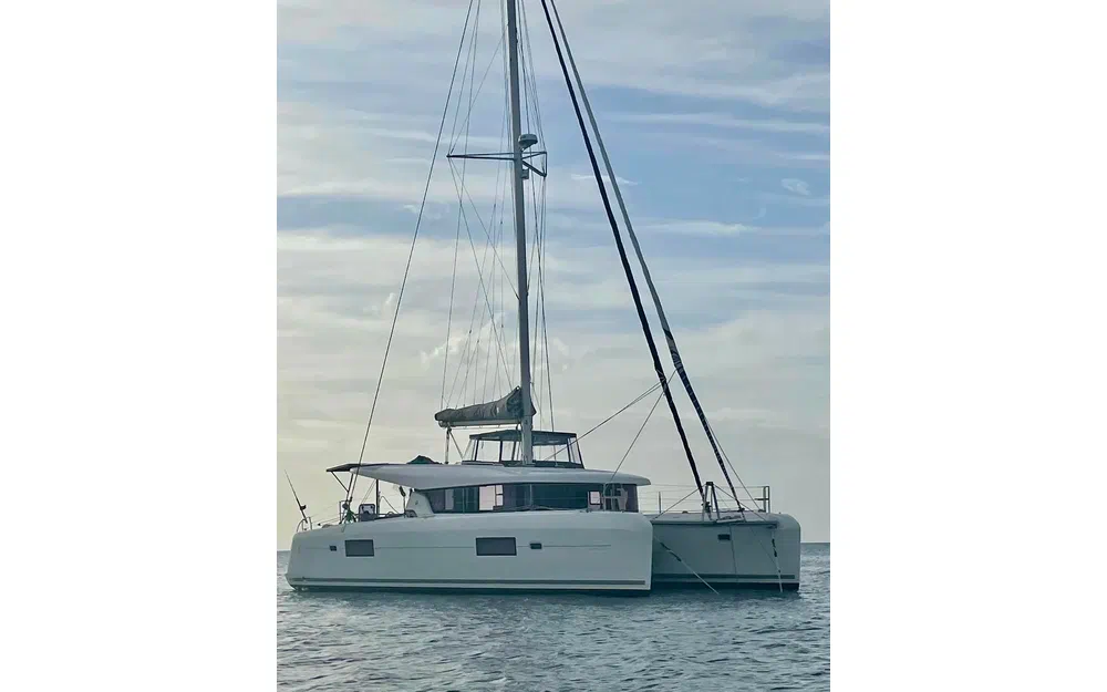 slider 0 Lagoon 42
