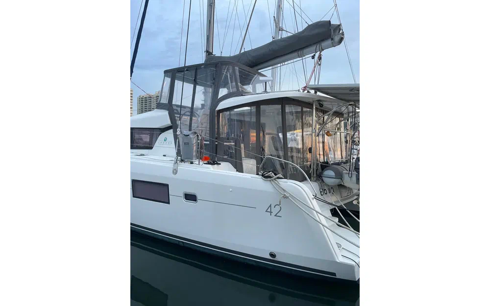 slider 28 Lagoon 42