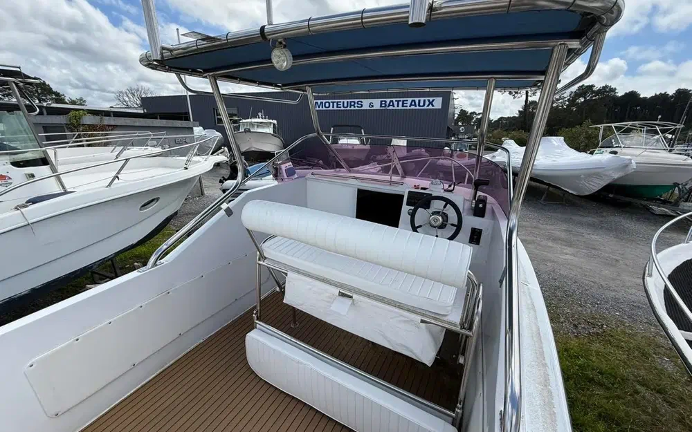 slider 9 Yachting France Arcoa 630