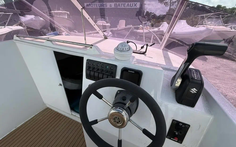slider 14 Yachting France Arcoa 630