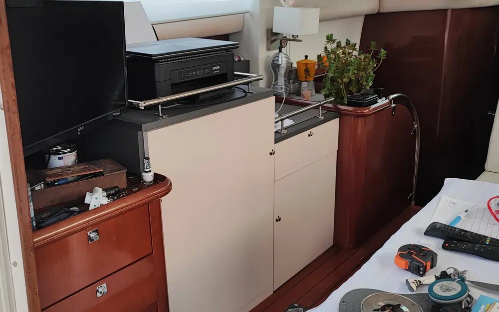slider 12 Jeanneau Prestige 36 Fly