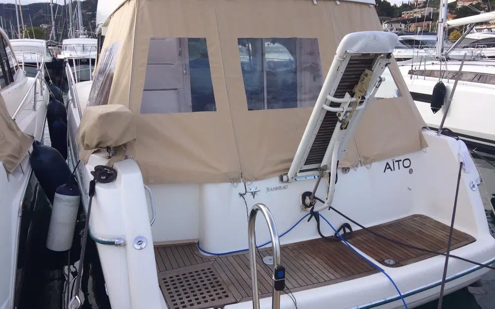 slider 8 Jeanneau Prestige 36 Fly