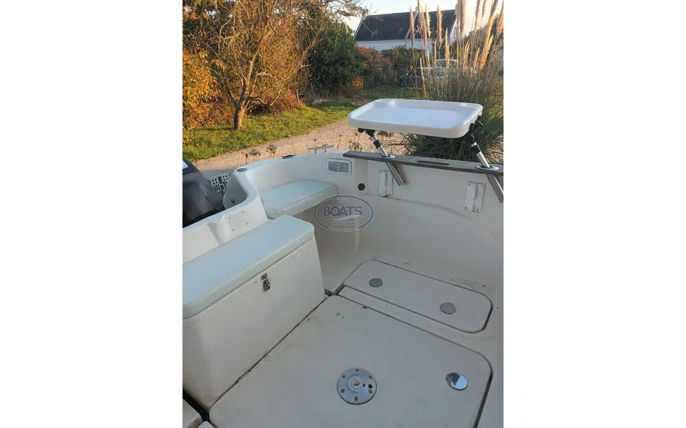 slider 3 Quicksilver Pilothouse 580