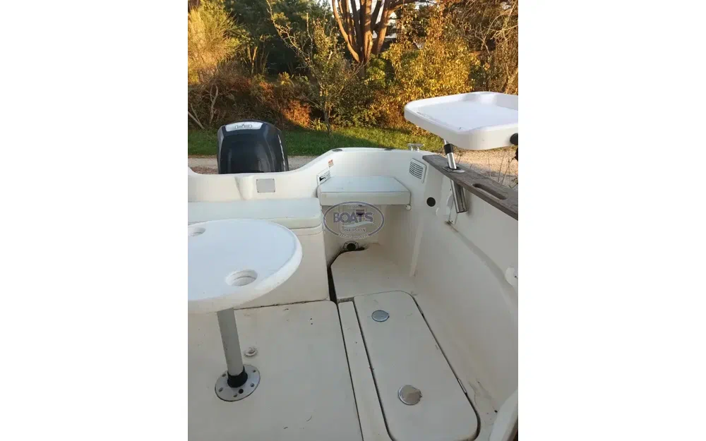 slider 8 Quicksilver Pilothouse 580