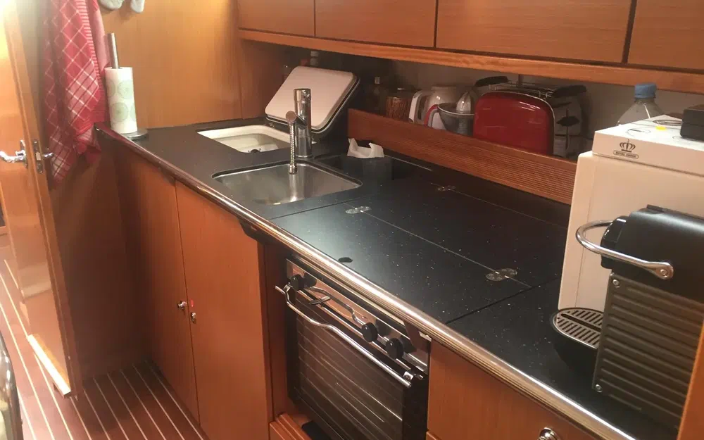 slider 3 Bavaria 40 Cruiser