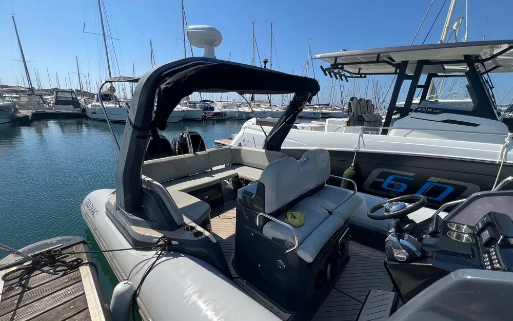 slider 8 Zodiac Medline 9