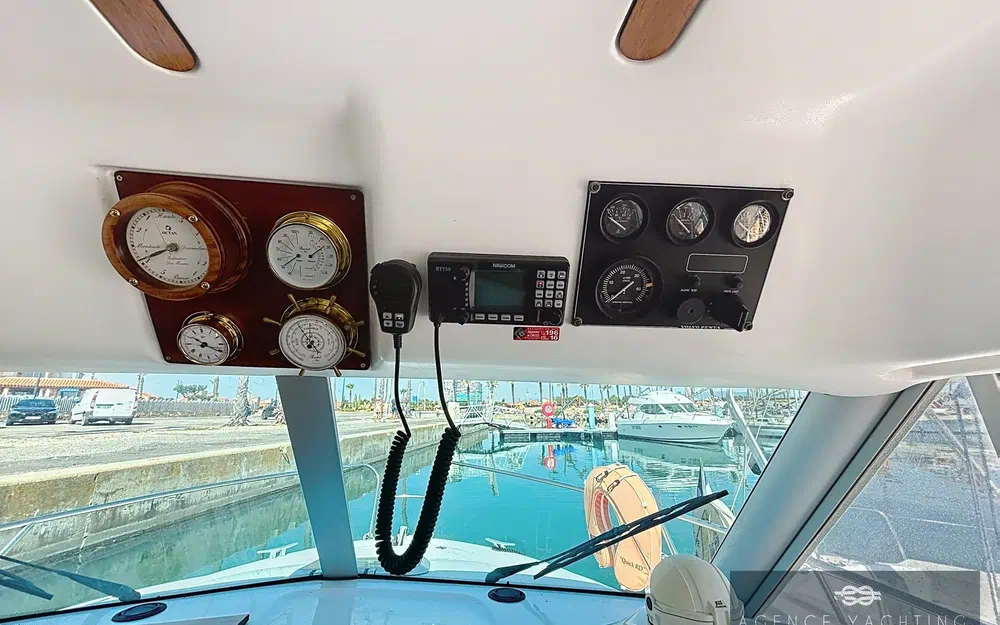 slider 7 Jeanneau Merry Fisher 805