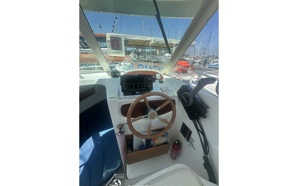 slider 6 Jeanneau Merry Fisher 625
